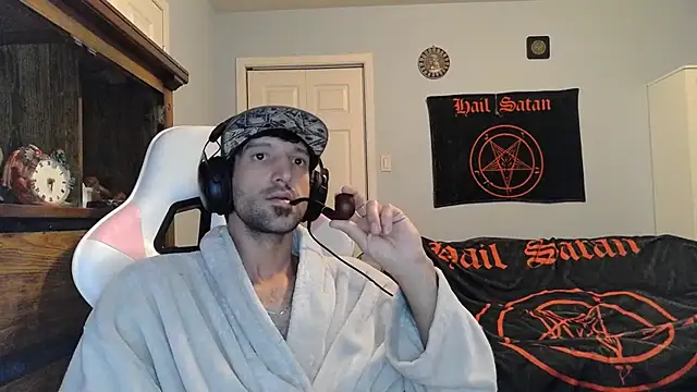 Snapshot of Ardokks chatting on November 11, 3:39 am Ardokks online show from November 11, 3:39 am