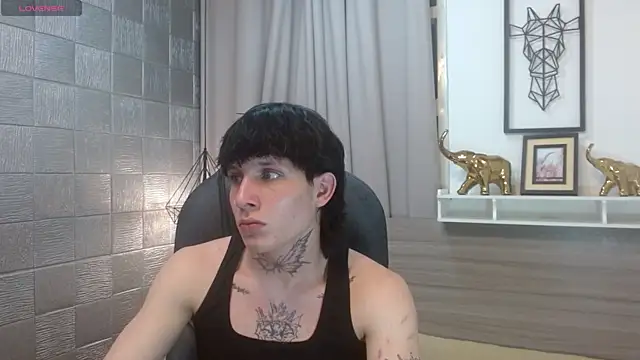 Iantwink18 online show from November 9, 7:50 am