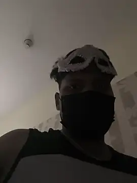 Snapshot of Family02 chatting on October 8, 3:20 pm Family02 online show from October 8, 3:20 pm