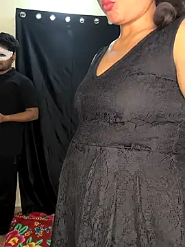 Snapshot of Family02 chatting on October 24, 4:03 pm Family02 online show from October 24, 4:03 pm