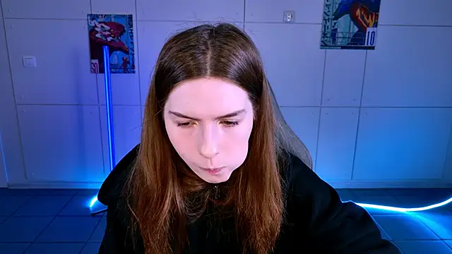 AliceCUNTach online show from October 24, 5:04 am