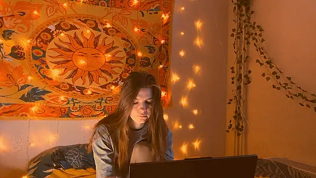 AliceCUNTach online show from February 19, 5:03 am