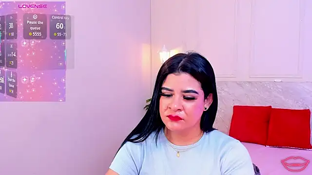 Snapshot of TianaGlow26 chatting on October 30, 7:36 pm TianaGlow26 online show from October 30, 7:36 pm