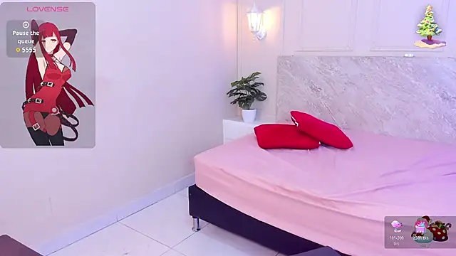 Snapshot of TianaGlow26 chatting on November 18, 7:18 pm TianaGlow26 online show from November 18, 7:18 pm