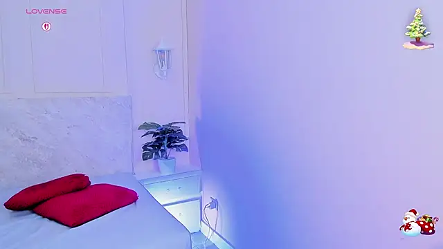 Snapshot of TianaGlow26 chatting on November 28, 7:38 pm TianaGlow26 online show from November 28, 7:38 pm