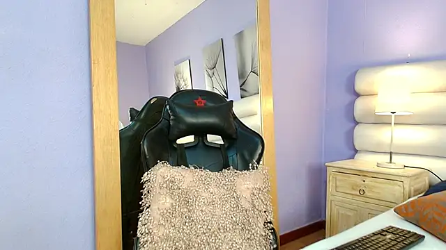 Lean Portman online show from March 30, 2:07 pm