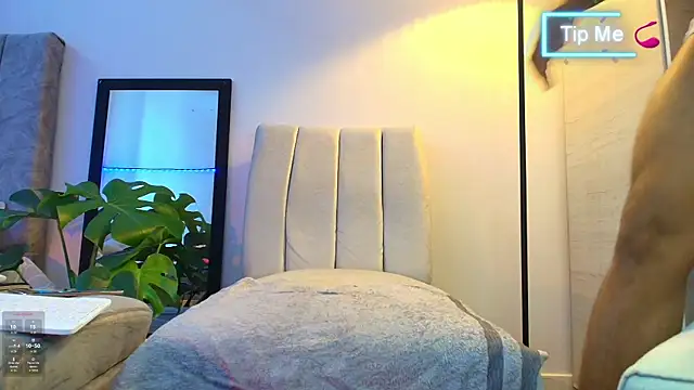 Snapshot of Misterjhons2 chatting on September 26, 7:40 pm Misterjhons2 online show from September 26, 7:40 pm