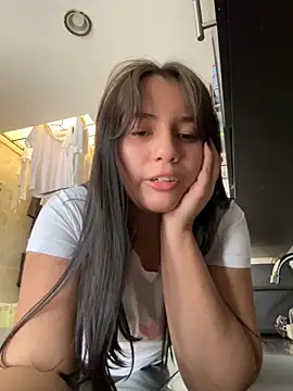 Snapshot of Angeldusttt chatting on September 13, 4:18 pm Angeldusttt online show from September 13, 4:18 pm