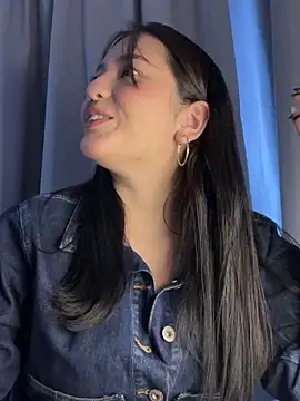 Snapshot of Angeldusttt chatting on September 18, 6:21 pm Angeldusttt online show from September 18, 6:21 pm