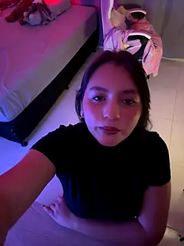 Snapshot of Angeldusttt chatting on November 1, 1:29 am Angeldusttt online show from November 1, 1:29 am