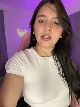 Snapshot of Angeldusttt chatting on November 5, 7:36 pm Angeldusttt online show from November 5, 7:36 pm