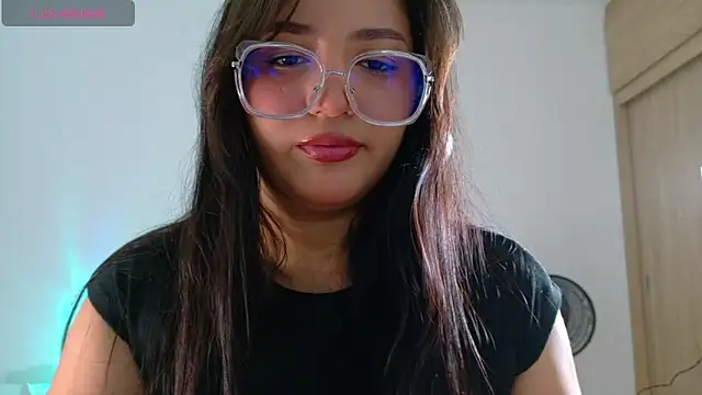 Snapshot of Angeldusttt chatting on December 2, 4:07 am Angeldusttt online show from December 2, 4:07 am