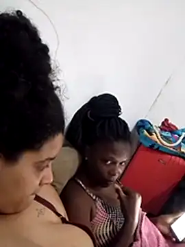 Snapshot of Morena_2021 chatting on July 16, 1:00 am Morena 2021 online show from July 16, 1:00 am