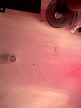 Snapshot of Wenlop chatting on November 21, 6:50 pm Wenlop online show from November 21, 6:50 pm