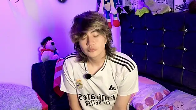 Vamps Lovers online show from March 31, 9:21 am