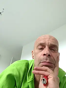 nolliebollieeeeeee online show from October 6, 10:56 am