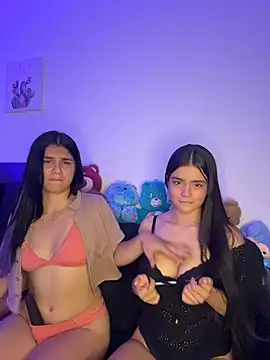 Snapshot of Ashley_and_Zoe chatting on May 19, 2:23 pm Ashley and Zoe online show from May 19, 2:23 pm