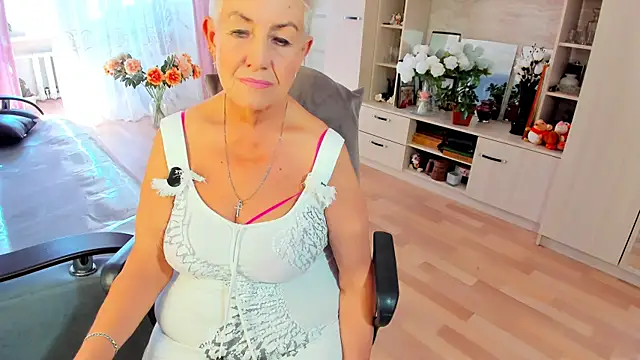 HotandMature online show from July 30, 9:08 am