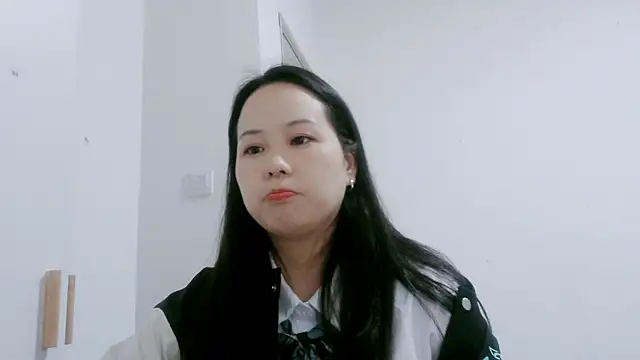 Snapshot of HY-21 chatting on October 29, 2:52 pm HY-21 online show from October 29, 2:52 pm