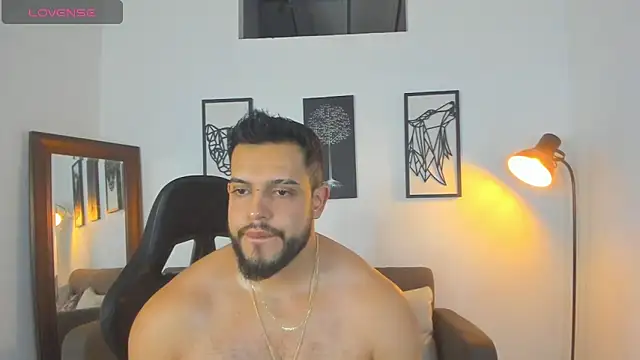 Snapshot of Justin_kingX7 chatting on November 3, 12:13 am Justin kingX7 online show from November 3, 12:13 am