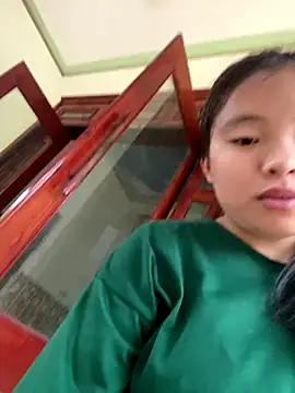 Snapshot of viluna chatting on October 3, 12:29 am viluna online show from October 3, 12:29 am