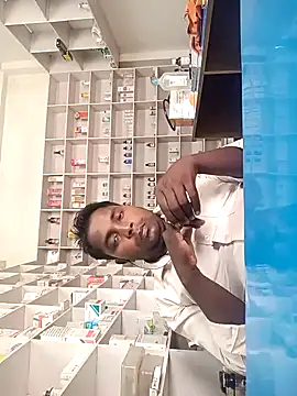 Snapshot of blackdick44 chatting on October 27, 8:07 am blackdick44 online show from October 27, 8:07 am