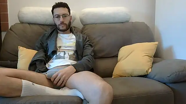 Amicisegreti online show from March 31, 5:41 am