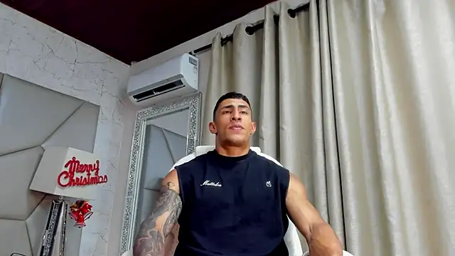 Snapshot of adrian_ray chatting on December 4, 6:27 pm adrian ray online show from December 4, 6:27 pm