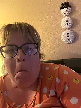 sexymommy1988 online show from December 3, 4:53 am