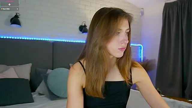 Snapshot of SweetVikki chatting on October 20, 12:16 pm SweetVikki online show from October 20, 12:16 pm