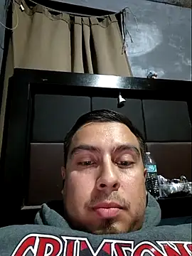 Snapshot of Aaia93 chatting on December 5, 7:28 am Aaia93 online show from December 5, 7:28 am