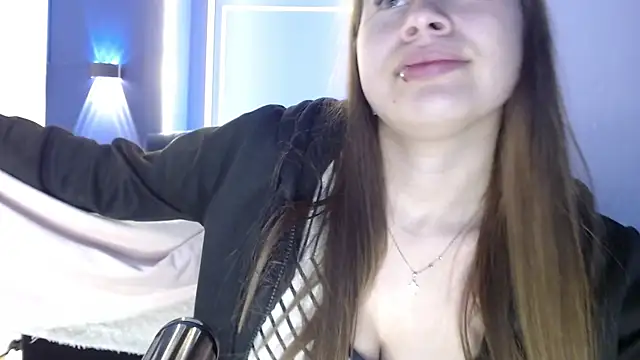 Olivia11  online show from September 29, 12:10 pm