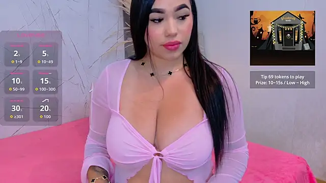 SofiaWildee online show from October 27, 9:30 pm