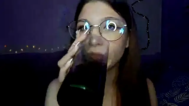 MiaamaLoveLyslt online show from September 16, 5:03 pm