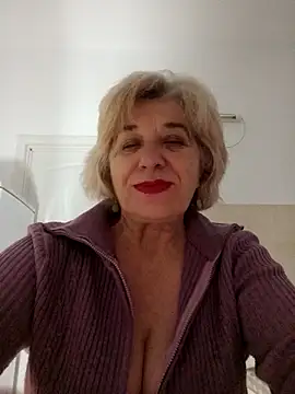 52MiaLove02 online show from December 16, 5:34 am