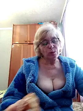 52MiaLove02 online show from April 18, 11:47 am