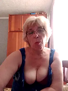 Snapshot of 52MiaLove02 chatting on June 11, 4:49 pm 52MiaLove02 online show from June 11, 4:49 pm