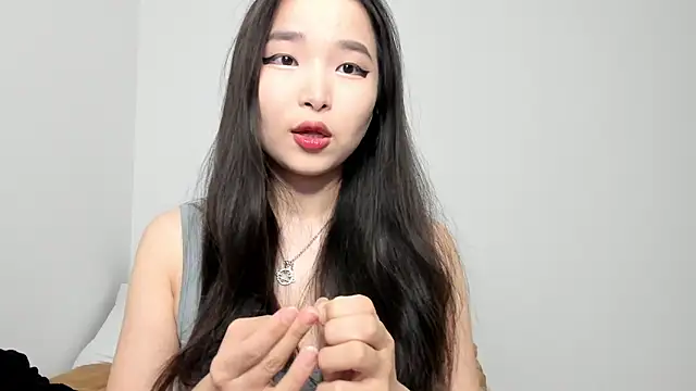 Soyun Mia online show from April 14, 1:39 pm