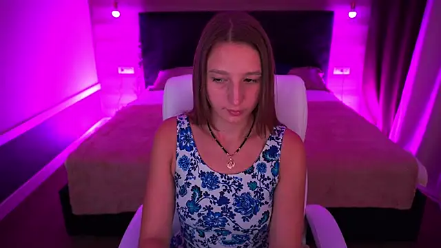 Snapshot of LioraFox chatting on September 17, 4:41 pm LioraFox online show from September 17, 4:41 pm