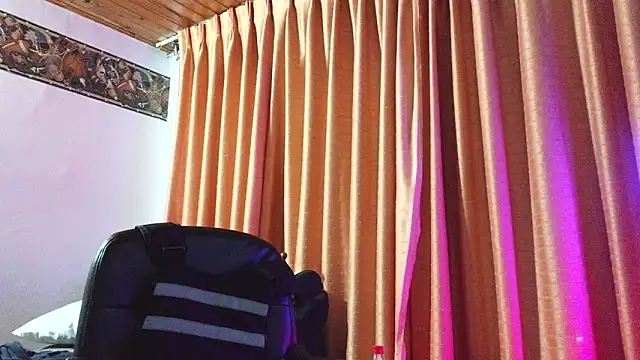 Axel-Cr0ss online show from October 7, 11:57 pm