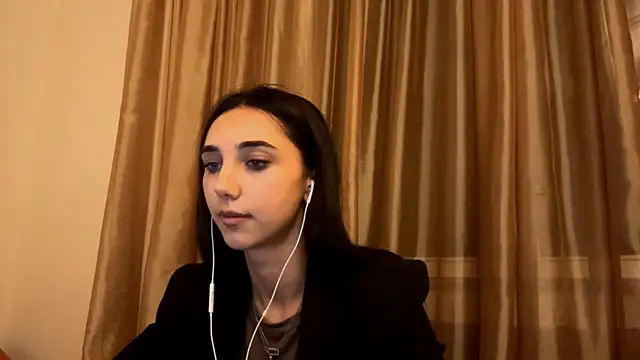 Snapshot of LinaMour chatting on September 22, 10:12 pm LinaMour online show from September 22, 10:12 pm