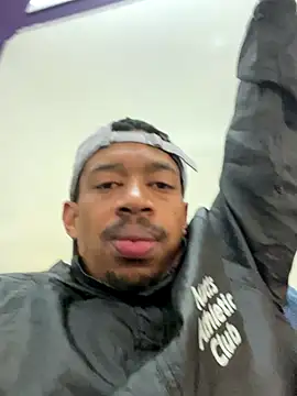 fitsexyman online show from September 17, 4:47 am