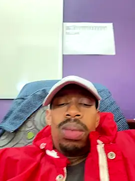 fitsexyman online show from September 19, 8:49 am