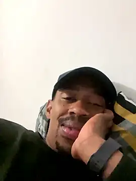 Snapshot of fitsexyman chatting on January 9, 7:15 pm fitsexyman online show from January 9, 7:15 pm