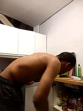 Snapshot of fitsexyman chatting on January 11, 8:47 pm fitsexyman online show from January 11, 8:47 pm