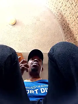 Snapshot of fitsexyman chatting on January 13, 10:53 am fitsexyman online show from January 13, 10:53 am