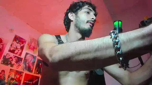 LovexJuxn  online show from December 13, 7:53 pm