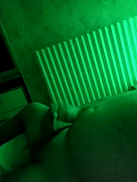 Snapshot of JPB052 chatting on December 1, 6:07 am JPB052 online show from December 1, 6:07 am