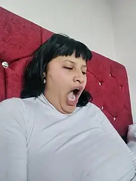 Eva Clark01 online show from December 14, 11:15 am