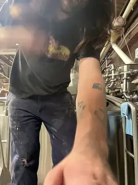 crashnasty online show from April 22, 5:14 pm